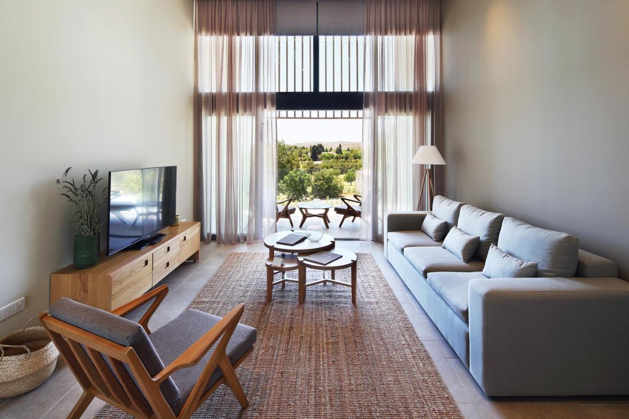 Minthis Resort Tsadha 外观 照片 Living room