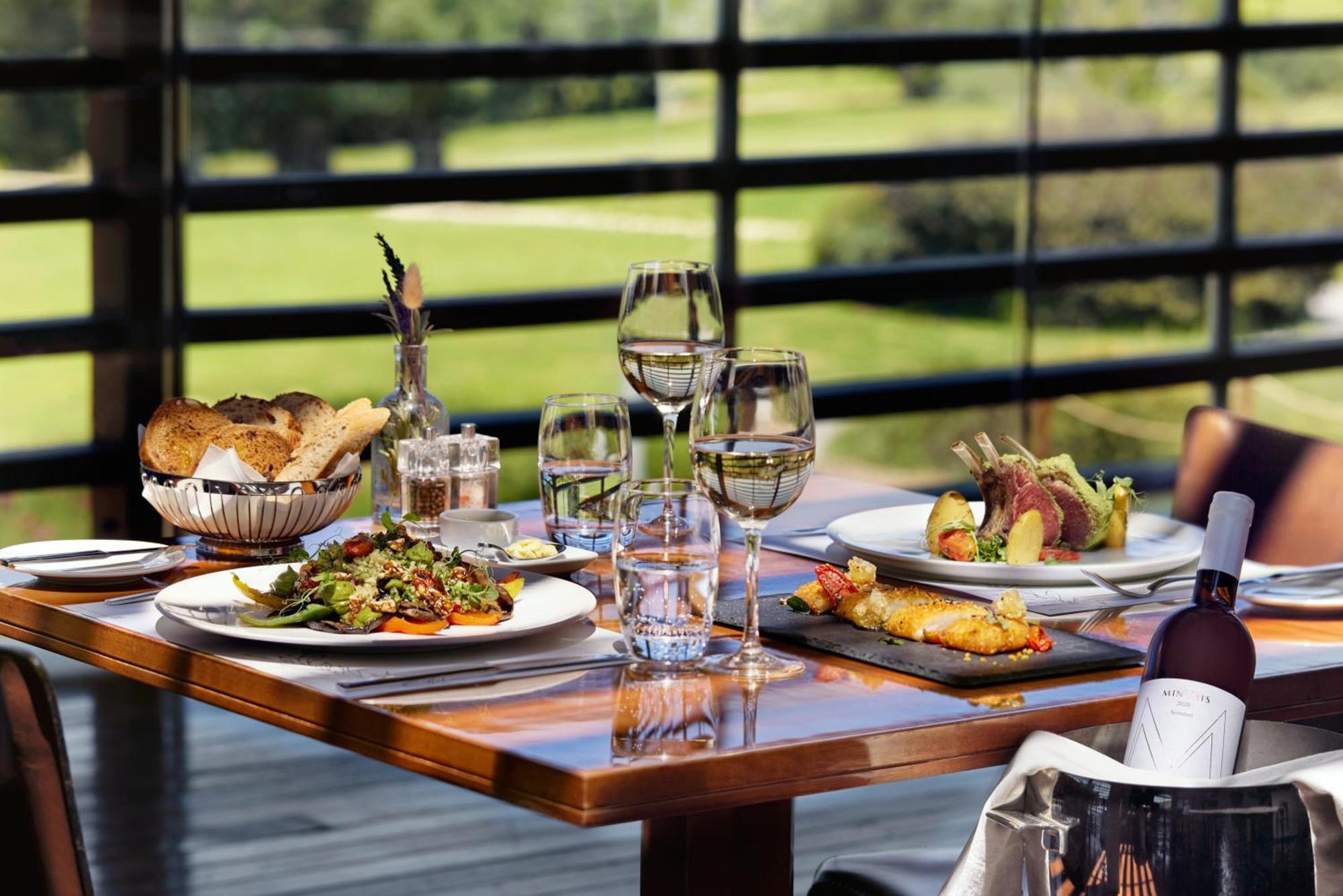 Minthis Resort Tsadha 外观 照片 Restaurant