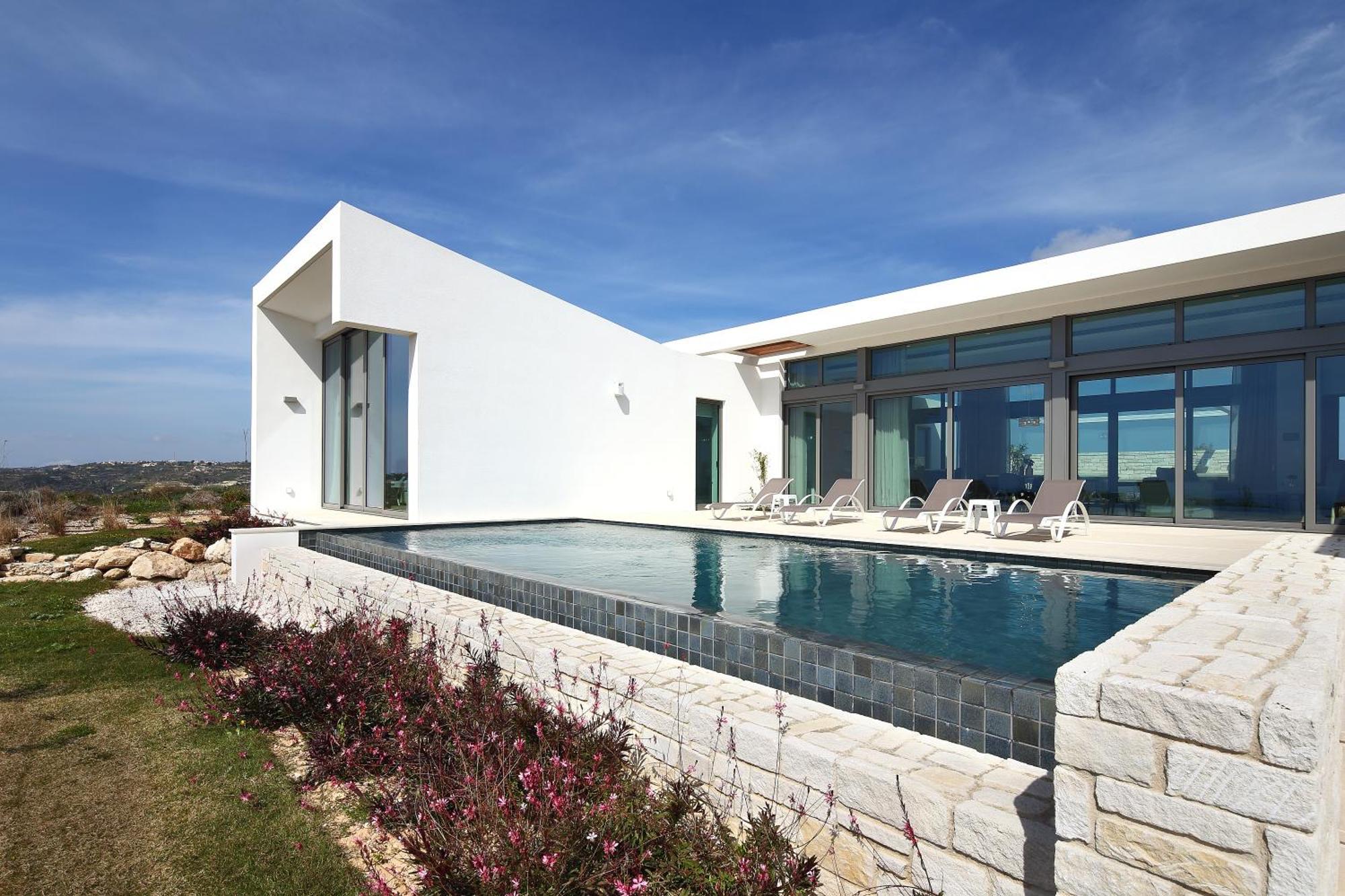 Minthis Resort Tsadha 外观 照片 Villa in Porto Covo, Portugal